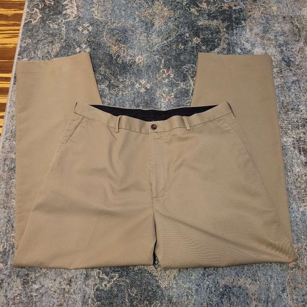 Izod Men's Khaki Chinos 38x32